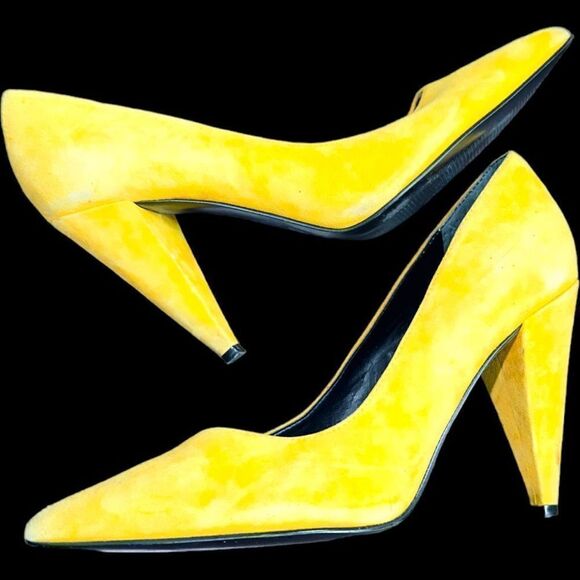 MARC FISHER Yellow Pumps - Picture 1 of 3